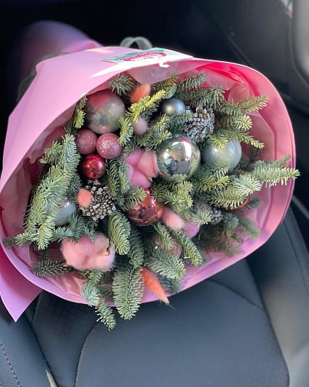 Букет из нобилиса в розовом оформлении с доставкой по Павлодаре