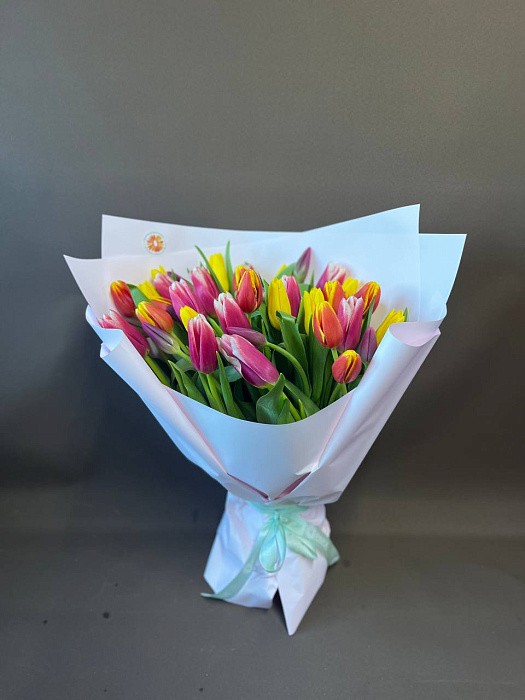 Bouquet of 41 tulips mix