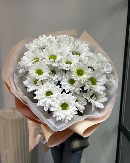 Белый букет из хризантем круглый средний with delivery to Astana