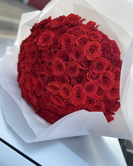 Bouquet of Elite red rose flowers delivered to Kostanay.