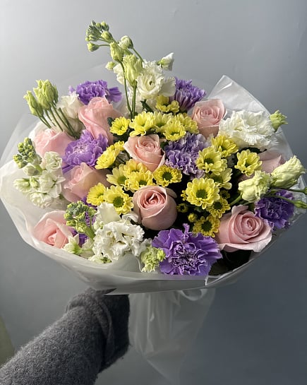 Пастельный микс с розами и эустомой с доставкой по Астане