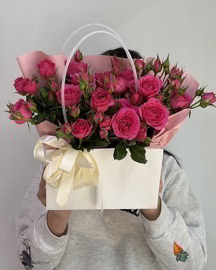 Розовое очарование кустовых роз с доставкой по Астане