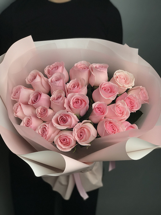 Bouquet of pink roses Novia