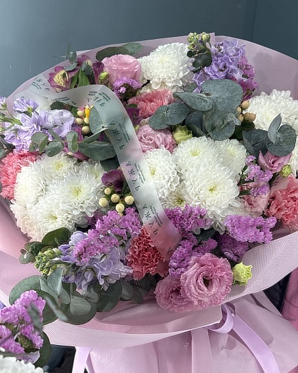 Пастельная гармония с хризантемами и эустомой с доставкой по Астане