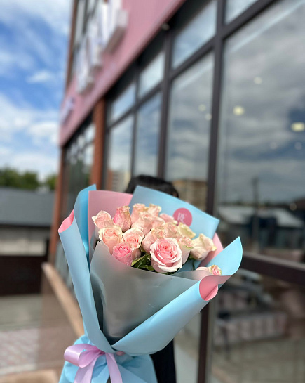 Bouquet of Mono-bouquet of Dutch roses flowers delivered to Pavlodar
