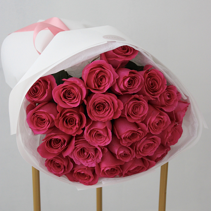 Bouquet of 25 roses