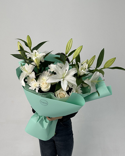 Bouquet of Sweet Lily flowers delivered to Astana