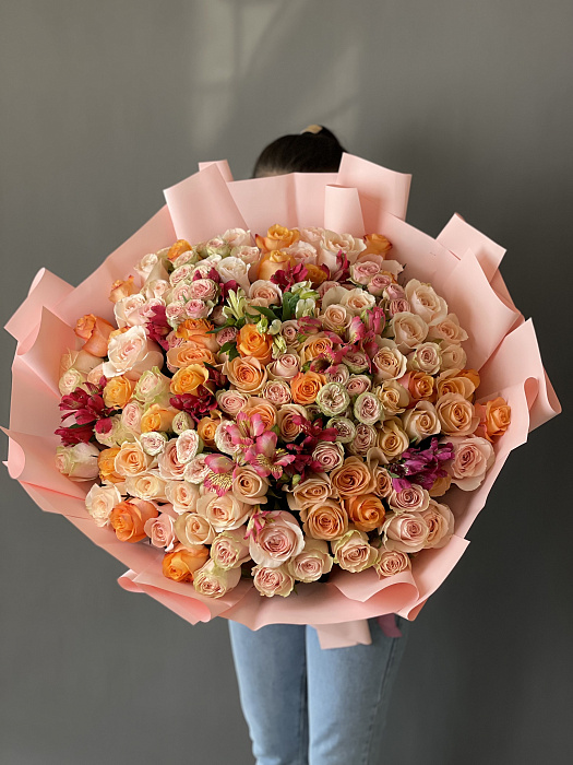 Bouquet of roses 101 pcs and alstroemeria