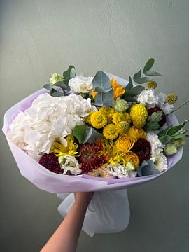 Солнечный микс с протеей и гортензией