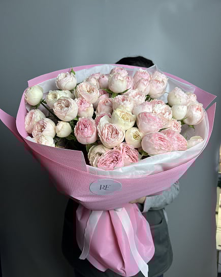 Букет из пионовидных роз в розовых тонах с доставкой по Астане