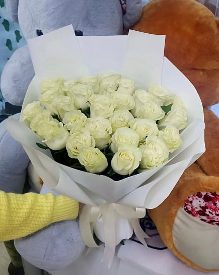 Букет из белых роз с доставкой по Астане
