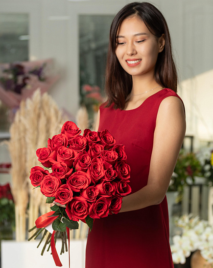 Bouquet of Bouquet of 25 red Dutch roses 50 cm flowers delivered to Almaty