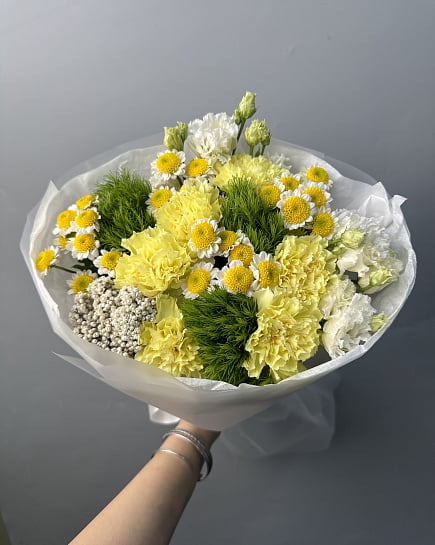 Солнечный микс с хризантемами и эустомой с доставкой по Астане