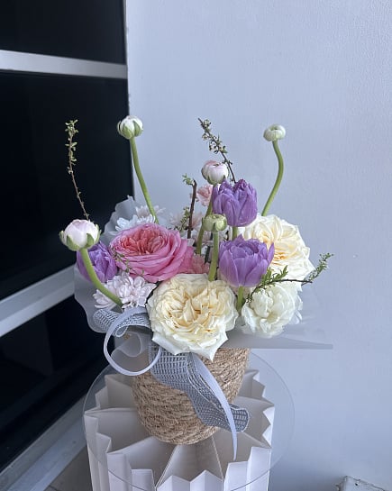 Весенняя палитра в корзине с доставкой по Астане