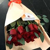 Bouquet of 15 red Dutch roses