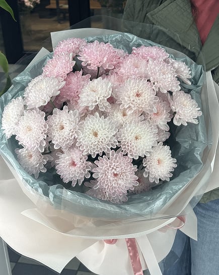 Облако нежности из хризантем с доставкой по Астане