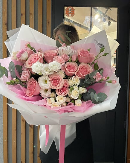 ROSE ROMANCE  с доставкой по Алматы