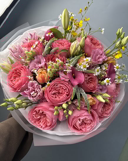 Розовое очарование с пионовидными розами с доставкой по Астане