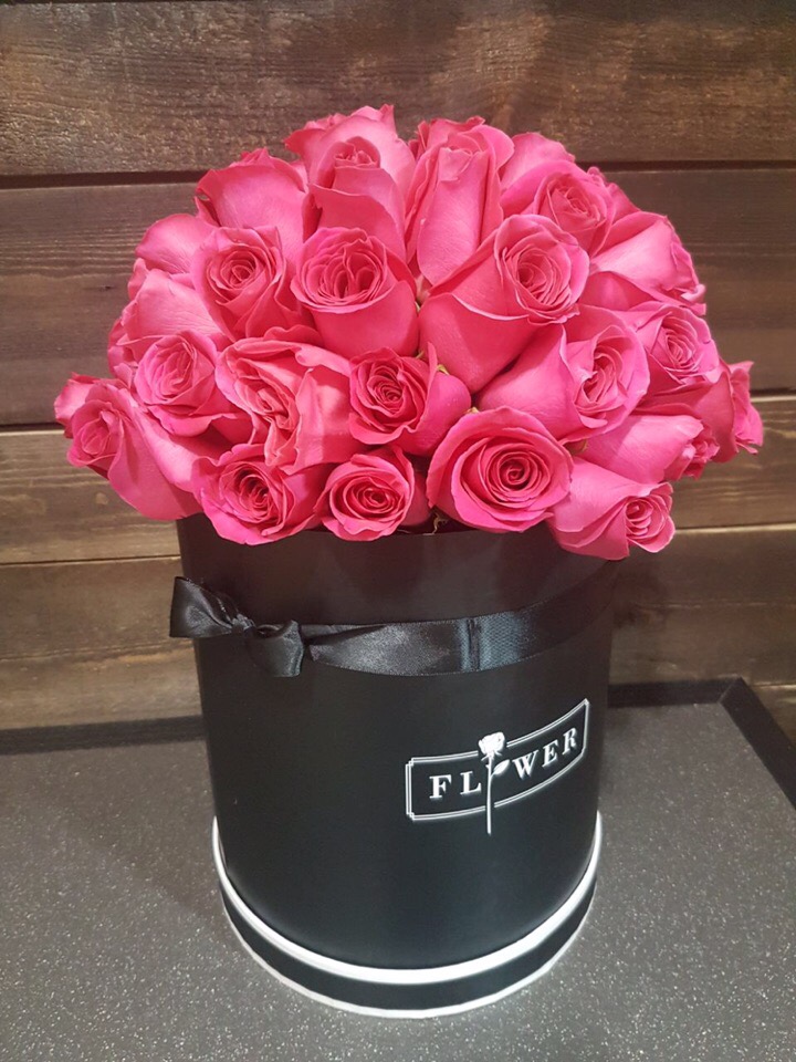 Розовые розы в коробке &amp;quot;Сладость&amp;quot;