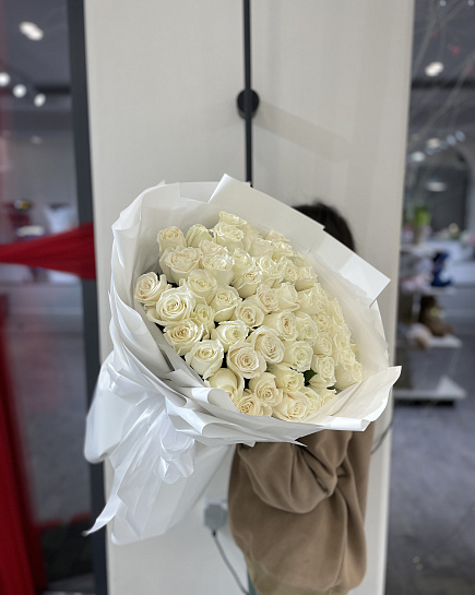 Bouquet of Snow White flowers delivered to Shymkent