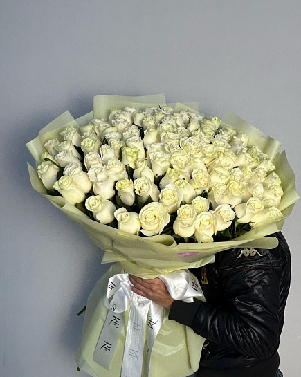 Bouquet of mega bouquet 101 roses flowers delivered to Kostanay.