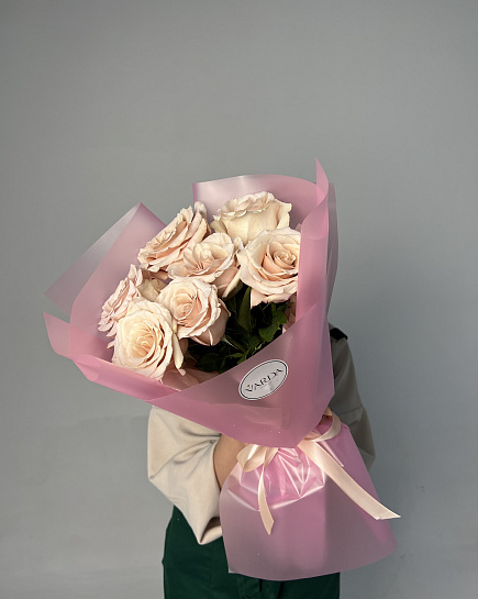 Букет из 7 роз (оттенок на вкус флориста) с доставкой по Астане