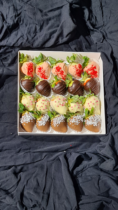 Delight strawberries in Belgian chocolate