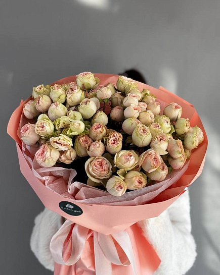 Моно букет из кустовых роз с доставкой по Алматы