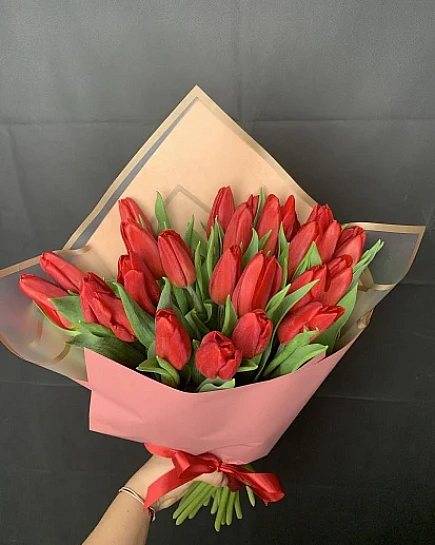 Красные тюльпаны с доставкой по Павлодаре