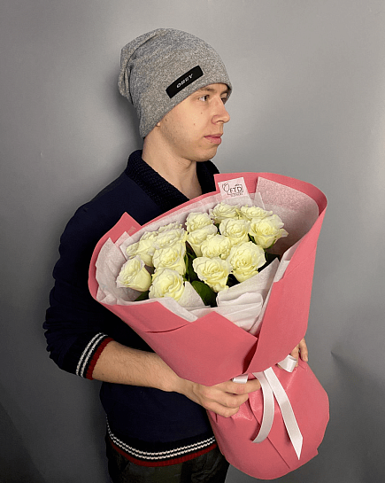 Bouquet of 15 white roses 40-50cm flowers delivered to Astana