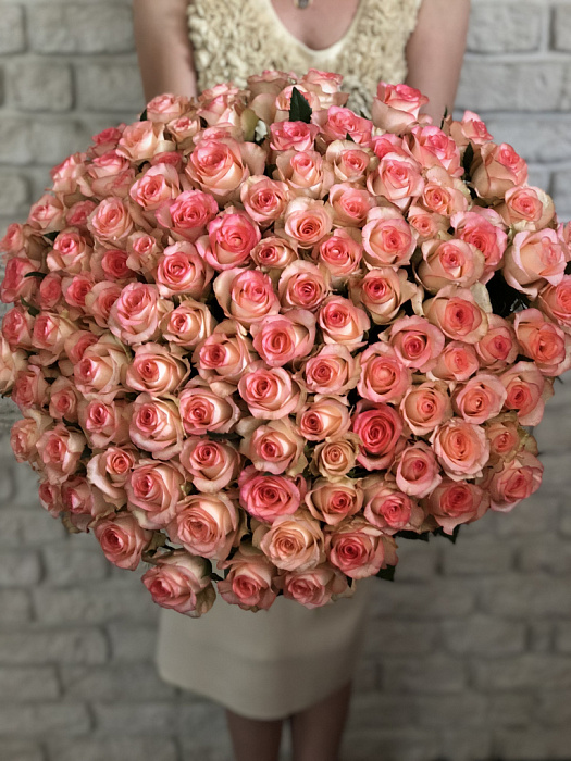 Букет 101 роза Jumilia 40 см