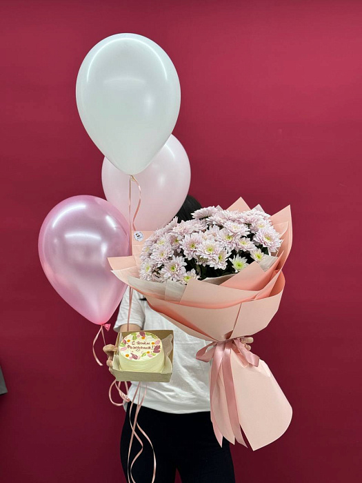Gift set: Balloons + cake + bouquet