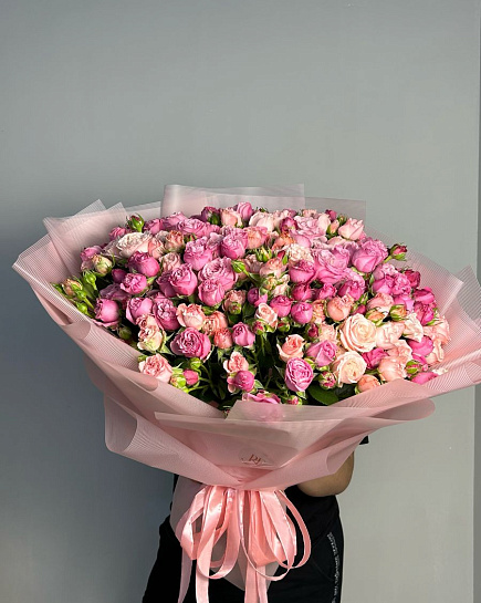 Bouquet of 75 spray roses flowers delivered to Ust-Kamenogorsk