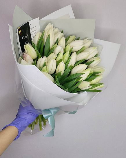 Белые тюльпаны  с доставкой по Павлодаре