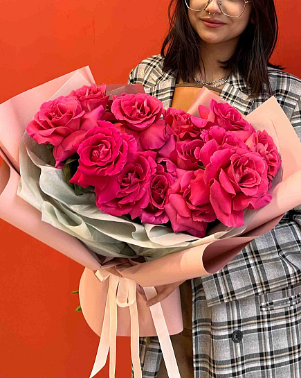 Bouquet of mono bouquet of 15 inverted crimson roses flowers delivered to Astana