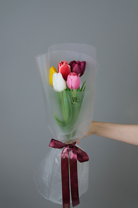 Bouquet of 5 tulips