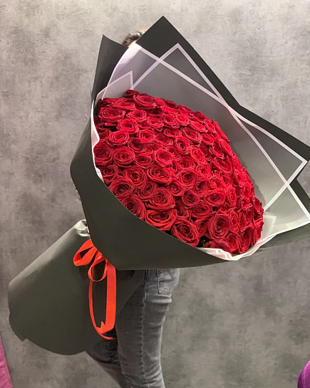 Bouquet of Elite red roses flowers delivered to Rudniy