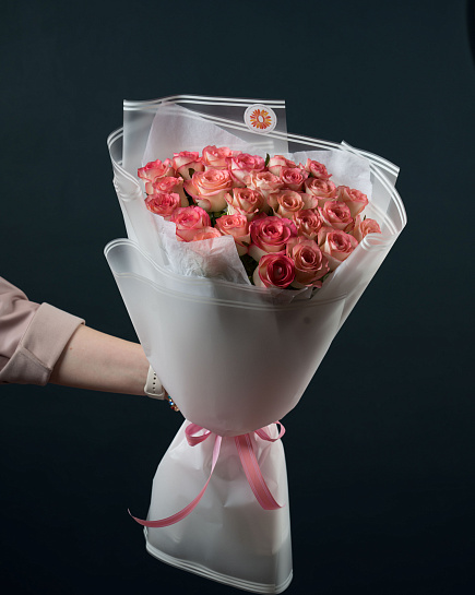 Bouquet of 25 white pink roses flowers delivered to Almaty