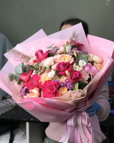 Bouquet of Luxury flowers delivered to Uralsk