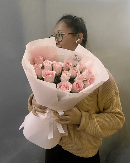 15 розовых роз 40-50см с доставкой по Астане