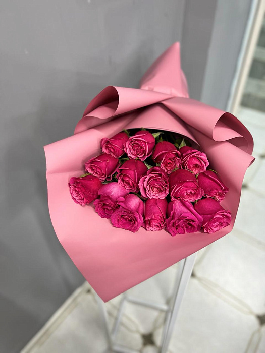 Bouquet of 15 roses PINK