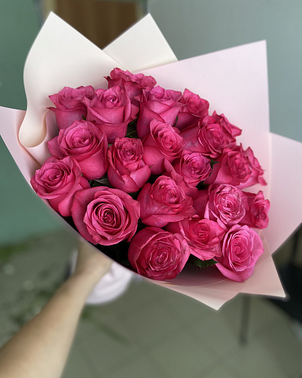 Bouquet of Pink roses flowers delivered to Kostanay.