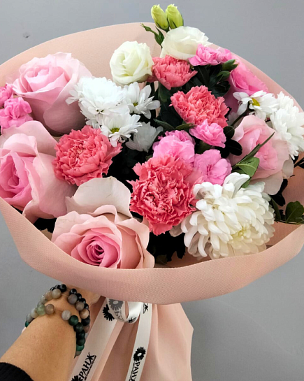 Нежный букет цветов  с доставкой по Алматы