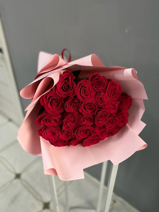Bouquet of 31 red roses