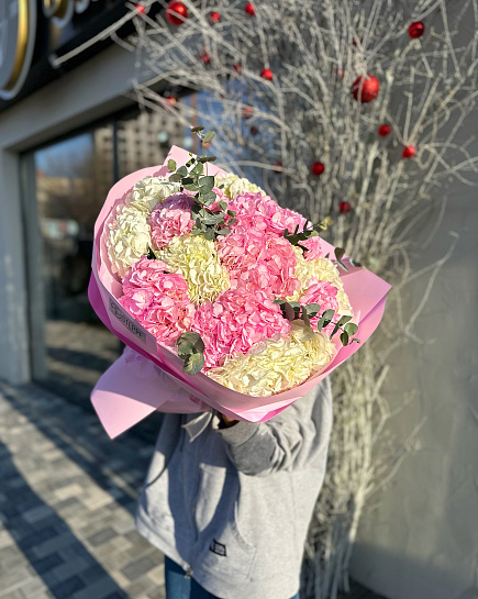 Bouquet of Hydrangeas flowers delivered to Shymkent