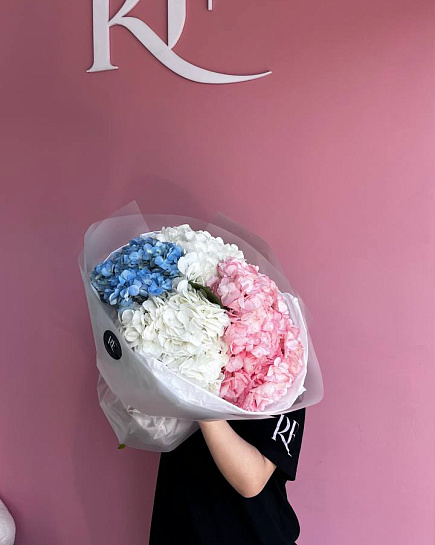 Bouquet of Monobouquet of Hydrangeas flowers delivered to Atyrau