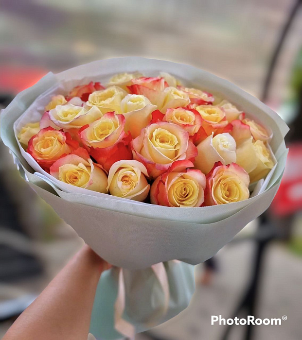 Bouquet 25 red-orange roses