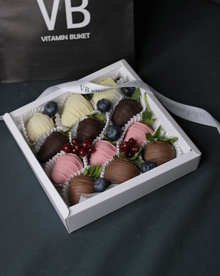 Bouquet of chocolate covered strawberries 12 pieces flowers delivered to Astana