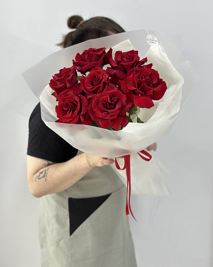 Bouquet of 7 French roses flowers delivered to Astana