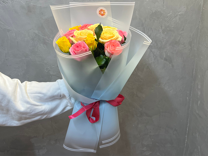 Bouquet of 15 roses mix